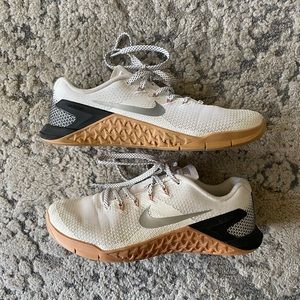 Nike Metcon 4 - Size 8